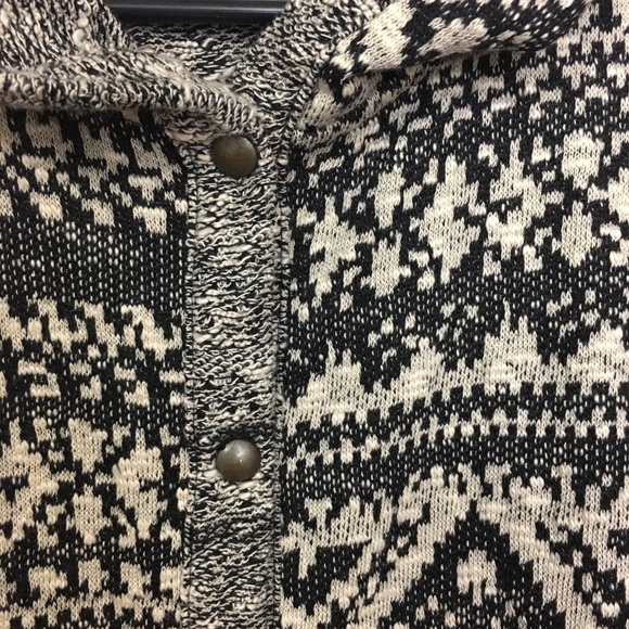 2 for $25 Lucky Brand Hooded Cardi Poncho Sweater - Picture 6 of 8